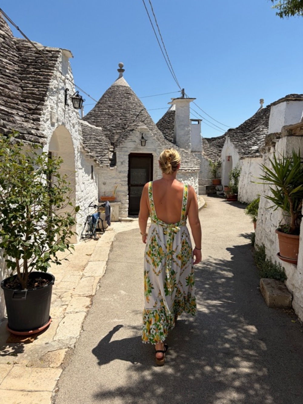 FARM Rio White Maxi Dress with Yellow Lemon & Green Leaf Print - Picture 4 of 11